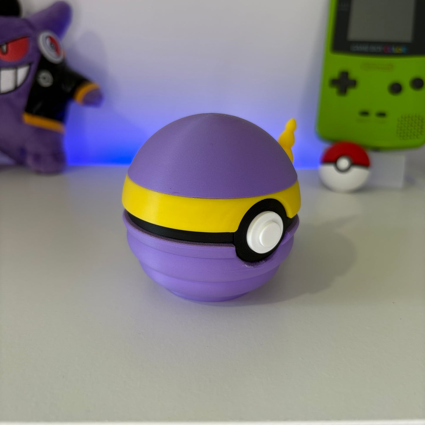 #023 Ekans Pokeball