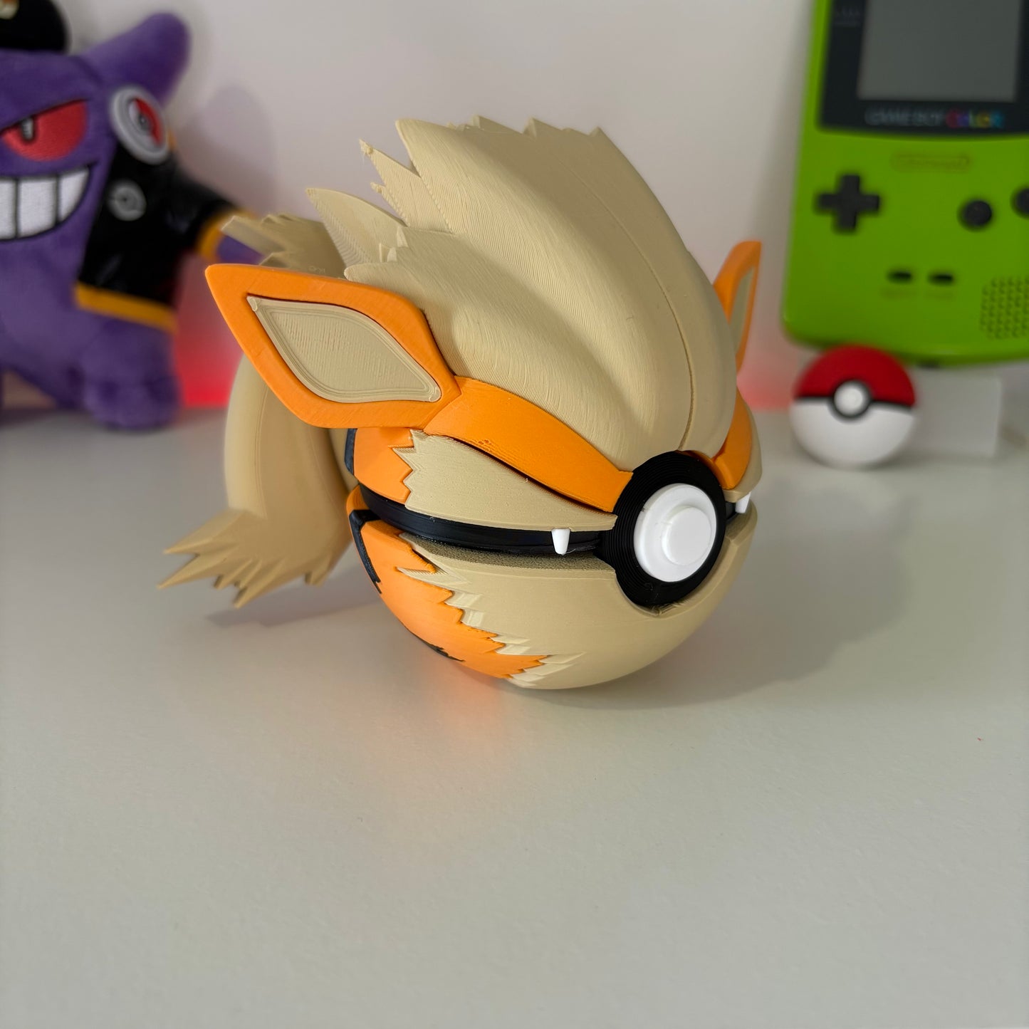 #059 Arcanine Pokeball