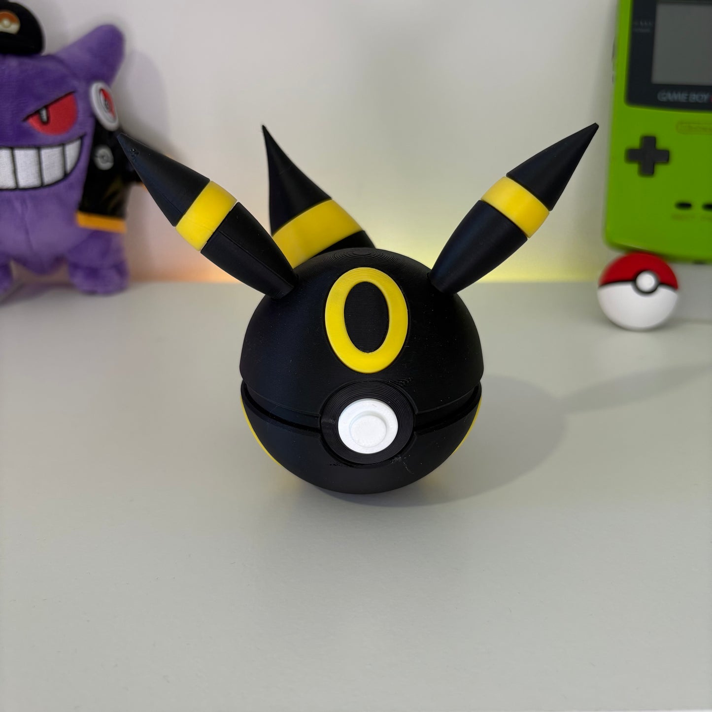 #197 Umbreon Pokeball