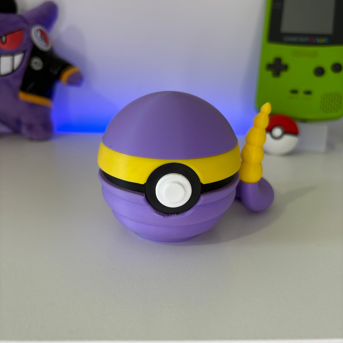 #023 Ekans Pokeball