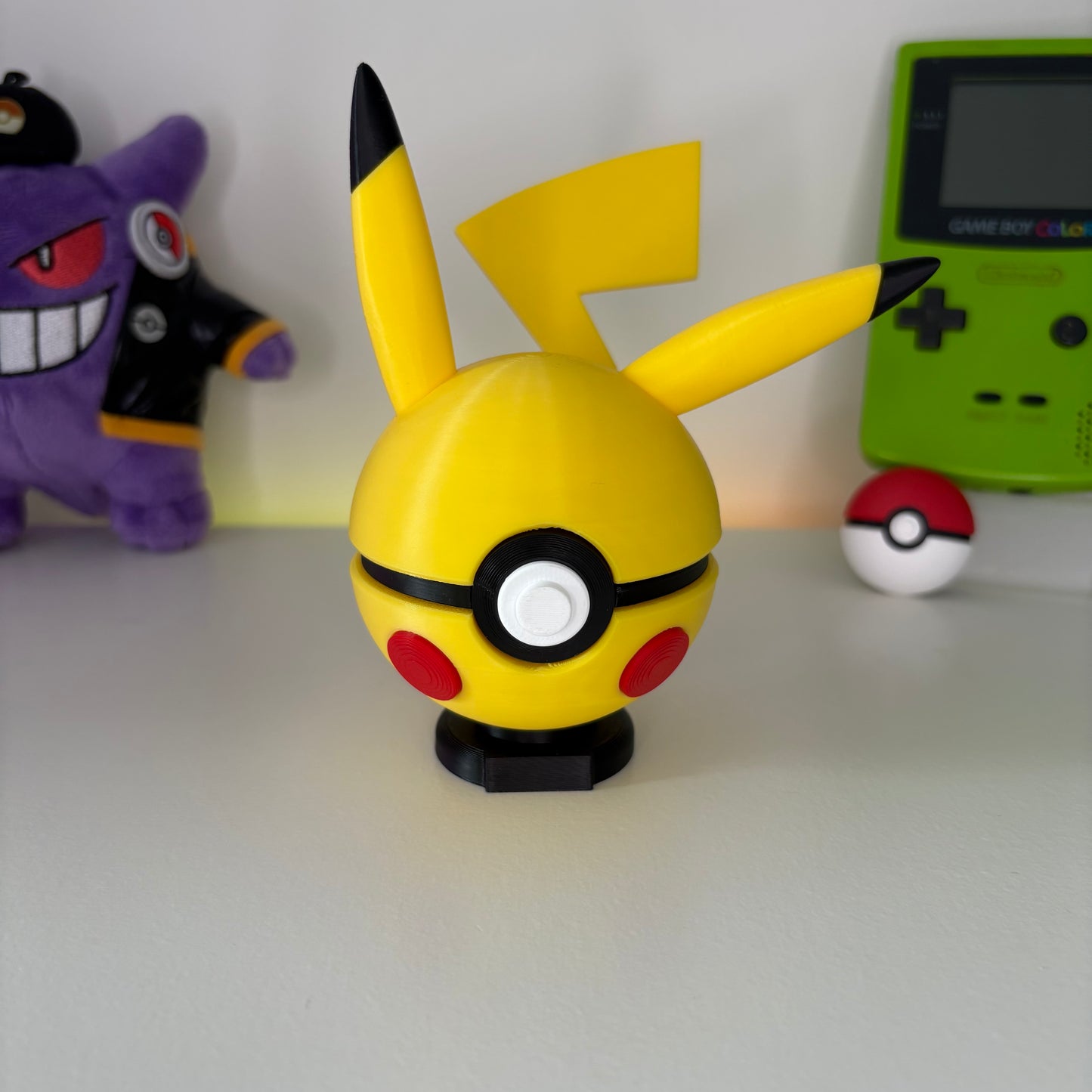 #025 Pikachu Pokeball